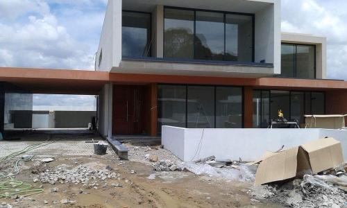 obras angola vedacoes portas entrada